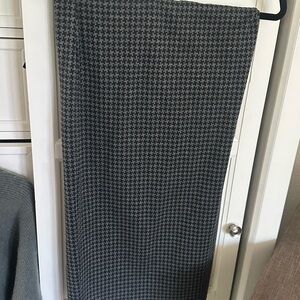14th & Union Black and Gray Pencil Skirt